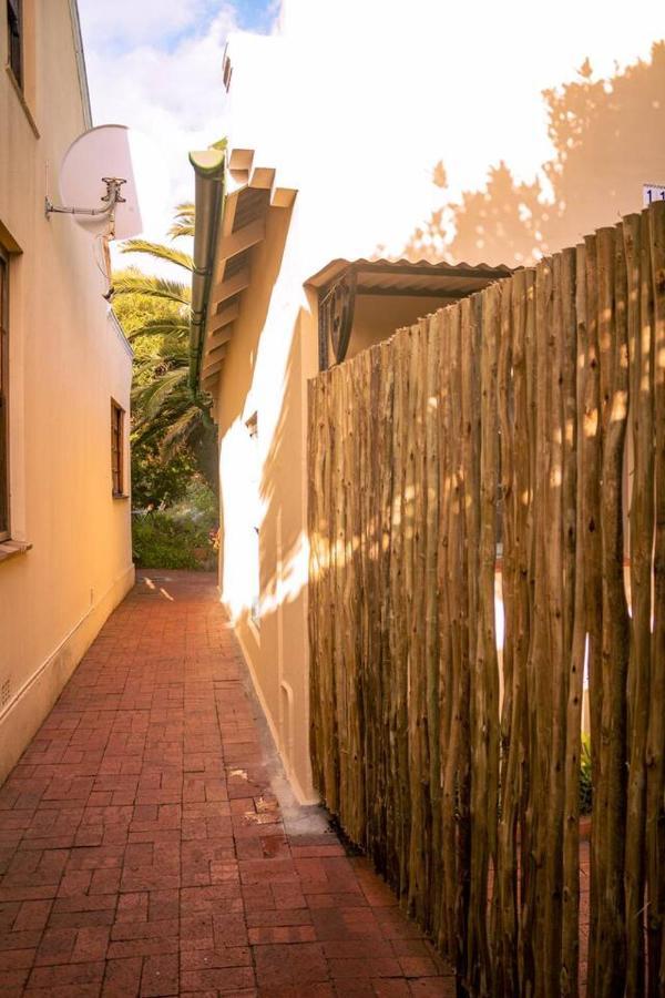 The Wildflower Studio Apartment Hermanus Exterior photo